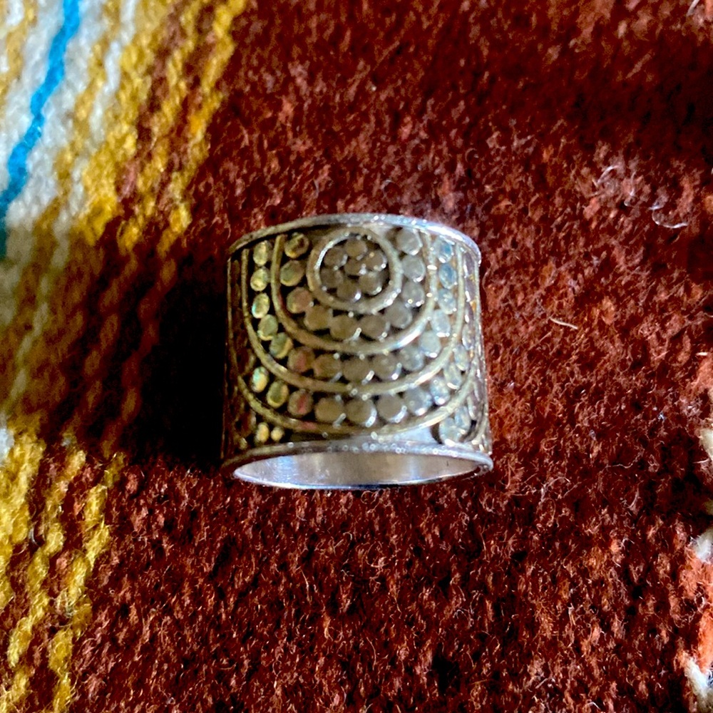 Vintage Anna Beck Cigar Band Ring